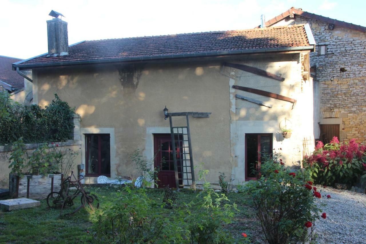 Joie De Vivre Bed & Breakfast Doulevant-le-Chateau Exterior photo